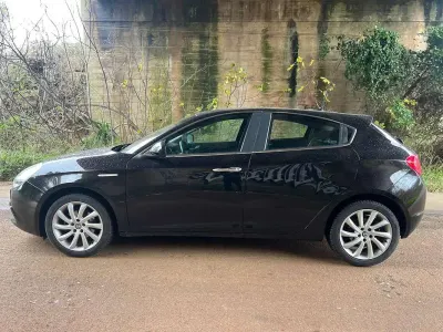 Usata Alfa Romeo Giulietta Sprint 120 CV (88 kW) 2016 Nero Utilitaria