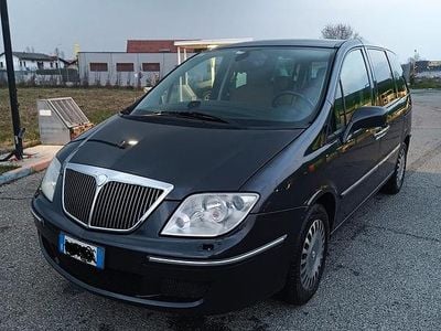 Usata Lancia Phedra 136 CV (100 kW) 2007 Marrone Monovolume