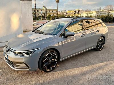 Usata VW Golf VIII 130 CV (95 kW) 2021 Berlina