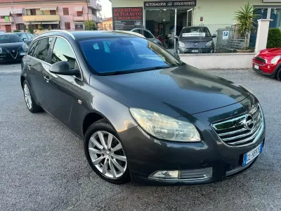 Usata Opel Insignia Cosmo 160 CV (117 kW) 2013 Grigio Station wagon