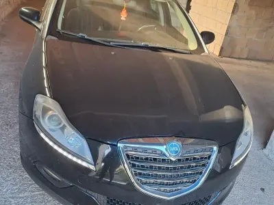 Usata Lancia Delta 120 CV (88 kW) 2008 Nero Utilitaria