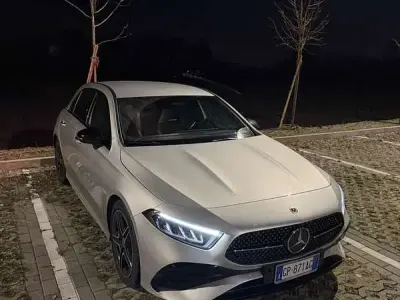 Usata Mercedes A180 AMG Line Premium Plus 116 CV (85 kW) 2023 Berlina