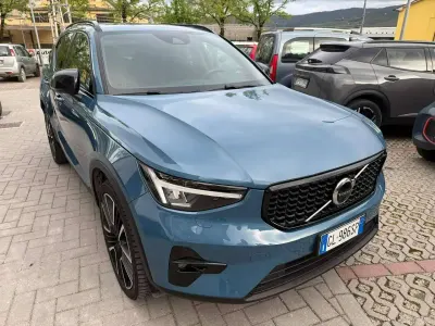 Usata Volvo XC40 Ultimate 179 CV (131 kW) 2022 Blu/azzurro SUV