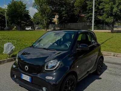 Nero Usata 2015 Smart ForTwo Coupé Passion Utilitaria | 11.000 € (Buon prezzo)