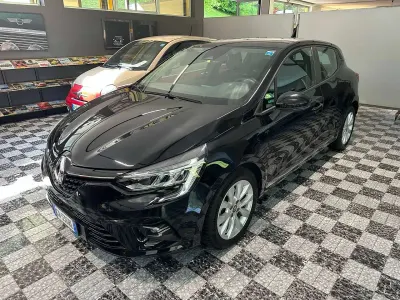 Usata Renault Clio V Intens 86 CV (63 kW) 2020 Other Berlina