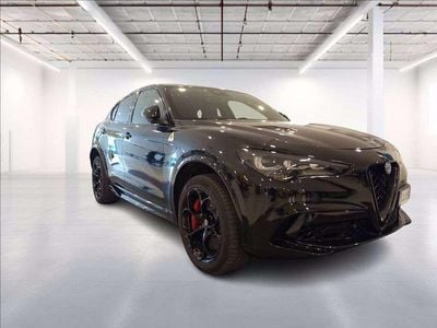 Usata Alfa Romeo Stelvio Quadrifoglio 568 CV (417 kW) 2020 Nero SUV