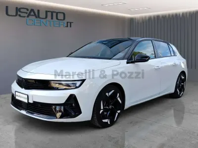 Usata Opel Astra Elegance 225 CV (165 kW) 2025 Bianco Utilitaria