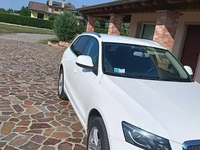 Usata Audi Q5 Ambiente 170 CV (125 kW) 2011 Bianco SUV