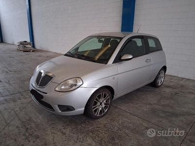 Usata Lancia Ypsilon 2006 Utilitaria