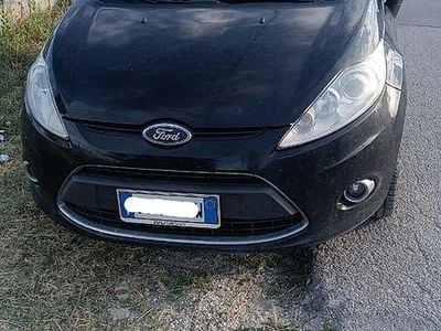 Usata Ford Fiesta 53 CV (38 kW) 2010 Nero Utilitaria