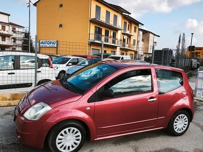 Usata Citroën C2 Elegance 70 CV (51 kW) 2006 Viola Utilitaria