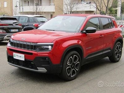 Usata Jeep Avenger Summit 61 kW (84 CV) 2024 Rosso SUV