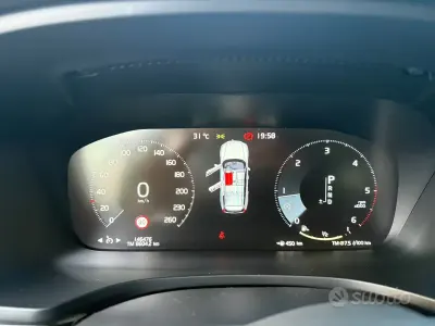 Usata Volvo V60 190 CV (139 kW) 2018 Grigio Station wagon