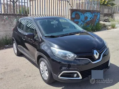 Usata Renault Captur 90 CV (66 kW) 2014 Nero SUV