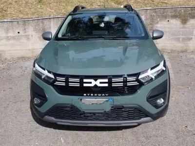 Usata Dacia Sandero Expression 90 CV (66 kW) 2023 Berlina