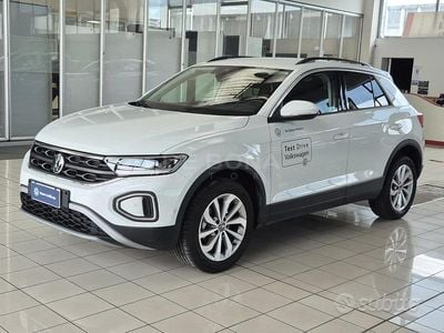Usata VW T-Roc Edition 116 CV (85 kW) 2024 Pure white SUV