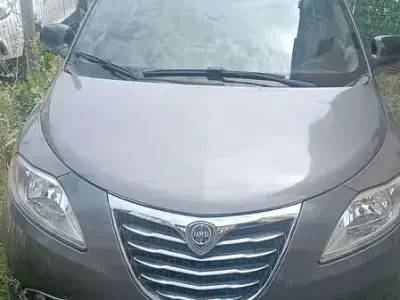 Usata Lancia Ypsilon