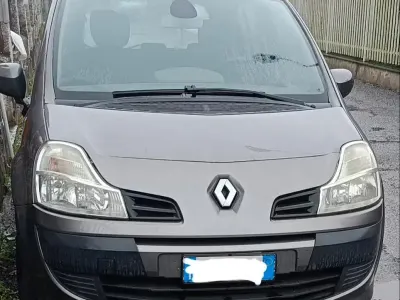 Usata Renault Modus 75 CV (55 kW) 2009 Grigio Monovolume