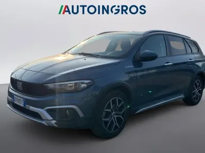 Usata Fiat Tipo Cross 130 CV (95 kW) 2023 Blu Berlina
