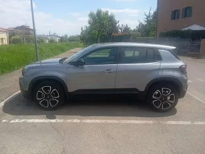 Usata Jeep Avenger Altitude 101 CV (74 kW) 2024 SUV