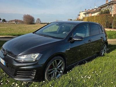 Usata VW Golf VII Sportline 184 CV (135 kW) 2015 Grigio Berlina