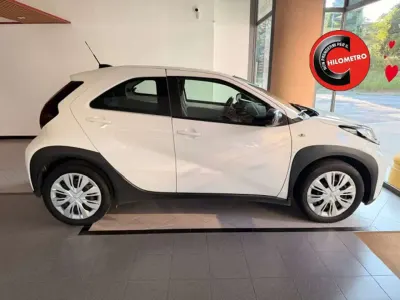 Usata Toyota Aygo X Active 72 CV (52 kW) 2023 Bianco SUV