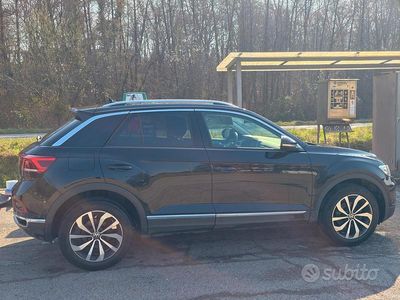 Usata VW T-Roc Style 110 CV (80 kW) 2020 Blu SUV