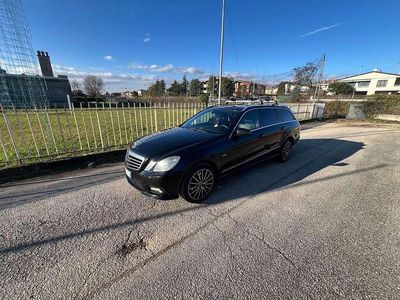 Usata Mercedes E350 231 CV (169 kW) 2010 Nero Station wagon