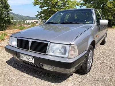 Usata Lancia Thema 120 CV (88 kW) 1988 Berlina