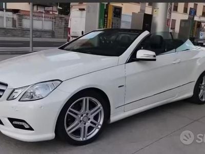 Begagnad Mercedes E350 AMG line 265 HK (194 kW) 2011 Vit Cab