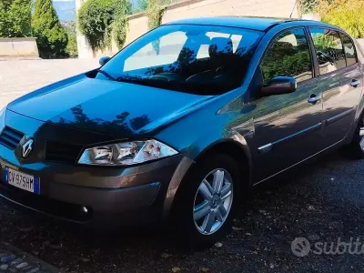 Usata Renault Mégane II 100 CV (73 kW) 2005 Grigio Berlina