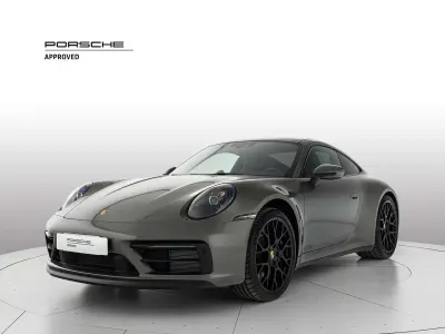Usata Porsche 911 Carrera GTS 480 CV (353 kW) 2022 Verde aventurine metallizzato Coupé
