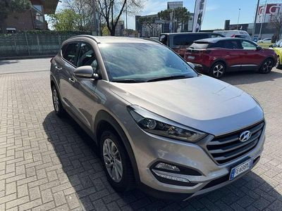 Usata Hyundai Tucson Comfort 132 CV (97 kW) 2016 Argento SUV