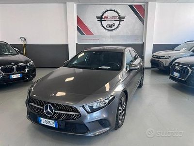 Usata Mercedes A180 Business 109 CV (80 kW) 2018 Grigio Berlina