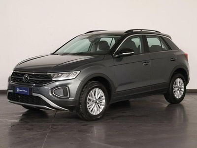 Usata VW T-Roc Life 110 CV (80 kW) 2022 Pyrit silver nero SUV