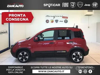 Nuevo Fiat Panda Cross 65 CV (47 kW) 2026 Rojo Utilitario