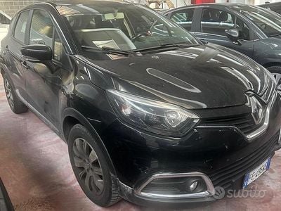 Usata Renault Captur 90 CV (66 kW) 2016 Nero SUV