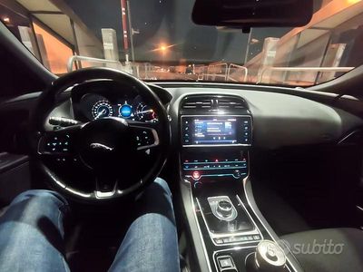 Usata Jaguar XE R-Sport 2018 Berlina