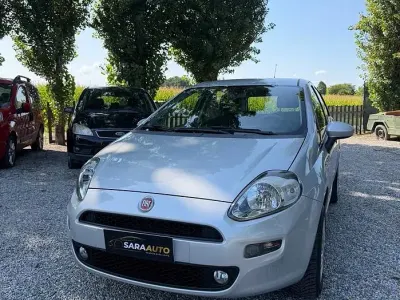 Usata Fiat Punto Street 70 CV (51 kW) 2015 Grigio Utilitaria