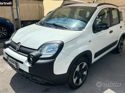 Usata Fiat Panda Cross Cross 69 CV (50 kW) 2019 Bianco Utilitaria