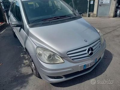 Usata Mercedes B170 116 CV (85 kW) 2007 Grigio Monovolume