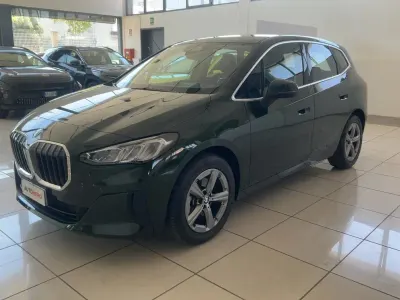 Usata BMW 220 Active Tourer 170 CV (125 kW) 2023 Verde Monovolume