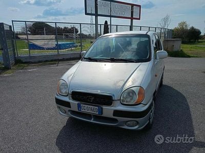 Usata Hyundai Atos GLS 59 CV (43 kW) 2001 Grigio Utilitaria