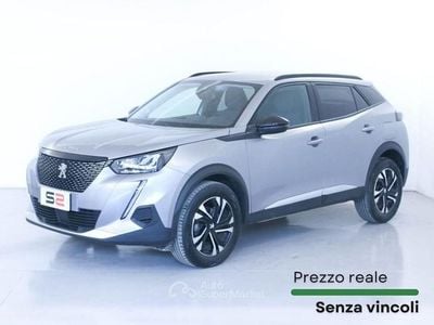 Usata Peugeot 2008 Allure 101 CV (74 kW) 2022 Gray SUV