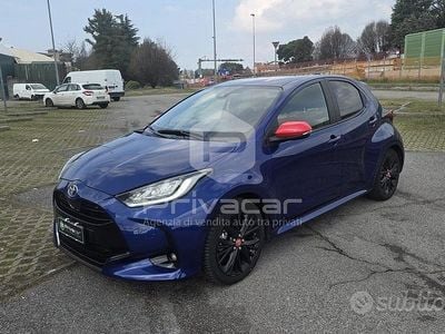Usata Toyota Yaris Hybrid Style 92 CV (67 kW) 2022 Blu Utilitaria