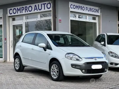 Usata Fiat Punto Evo Dynamic 70 CV (51 kW) 2010 Bianco Utilitaria