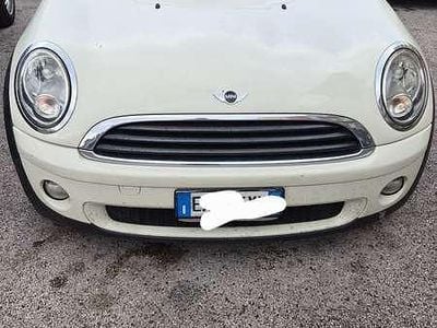 Usata Mini Cooper 75 CV (55 kW) 2010 Bianco Utilitaria