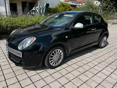 Usata Alfa Romeo MiTo Distinctive 85 CV (62 kW) 2015 Nero Utilitaria
