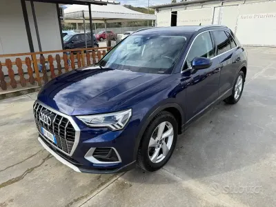 Begagnad Audi Q3 Advanced Plus 150 HK (110 kW) 2022 Blå SUV