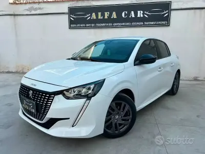 Usata Peugeot 208 75 CV (55 kW) 2022 Bianco Utilitaria